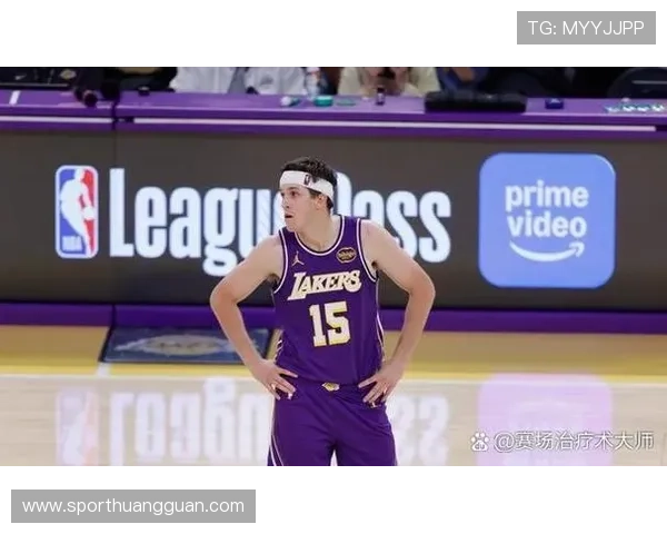 奥斯汀·里夫斯三分出手增加 关键时刻得分占比提升显著