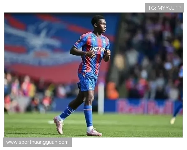 扎伊恩突破拉开内线防守差距 提升球队关键时刻得分效率