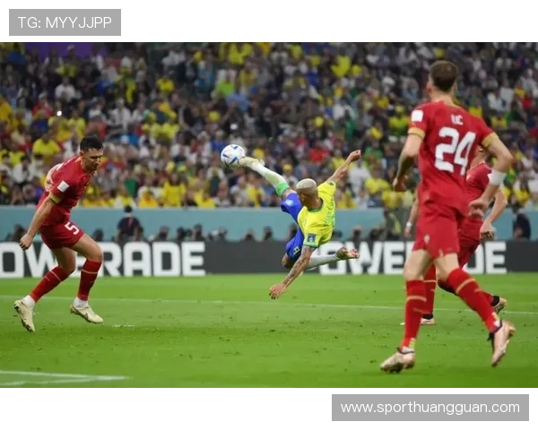 维尼修斯情绪与比赛表现解析：争议事件是否影响其竞技状态