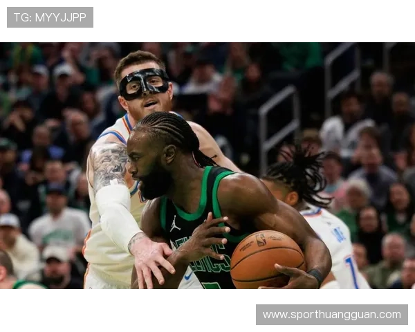 拉塞尔防守篮板带动凯尔特人团队防守强度显著提升