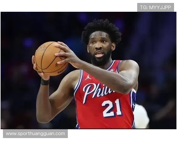 恩比德内线高效挡拆制造错位，提升球队关键得分能力